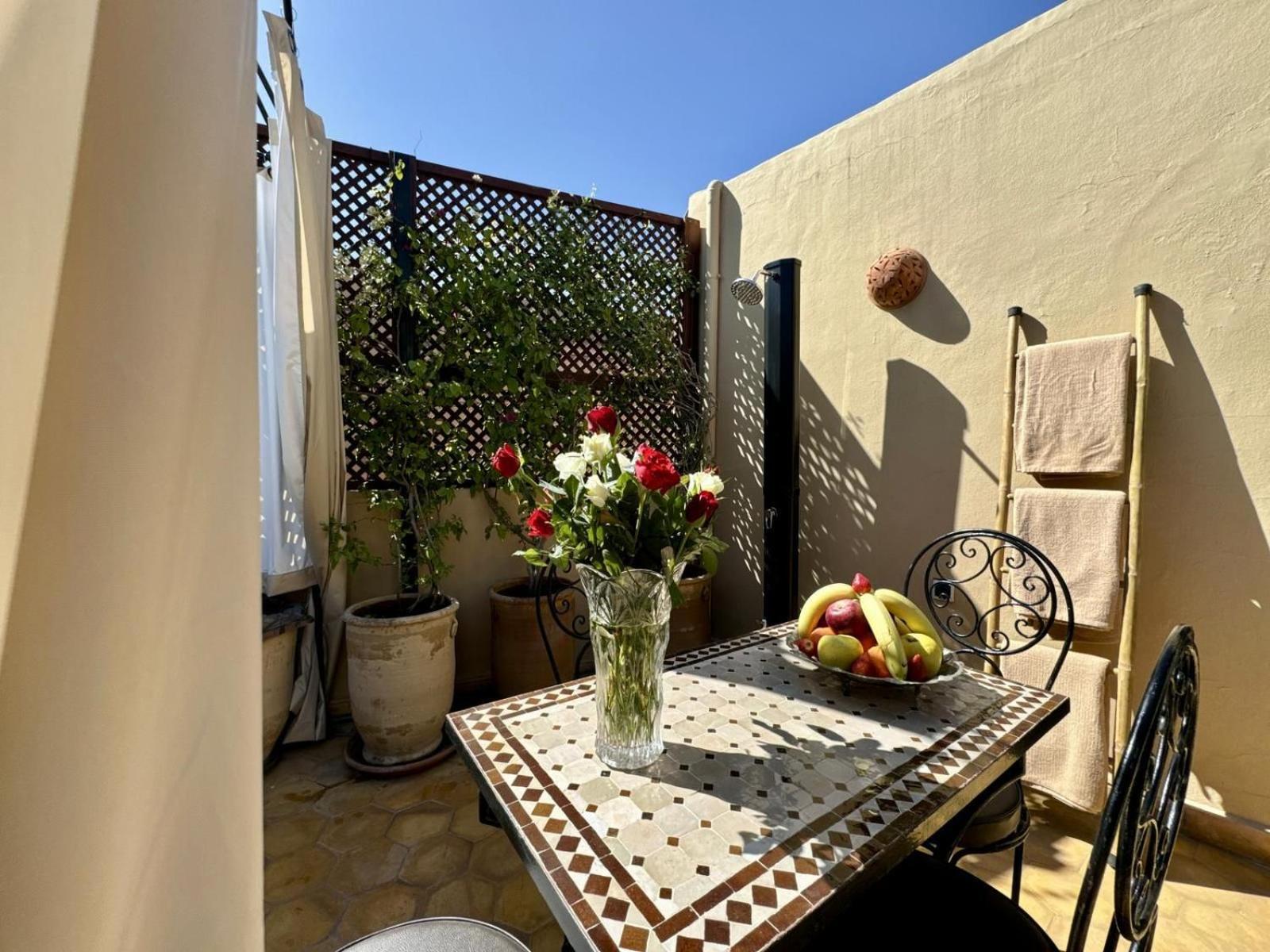 Riad Art De Vivre Avec Jacuzzi Marrakesh Luaran gambar