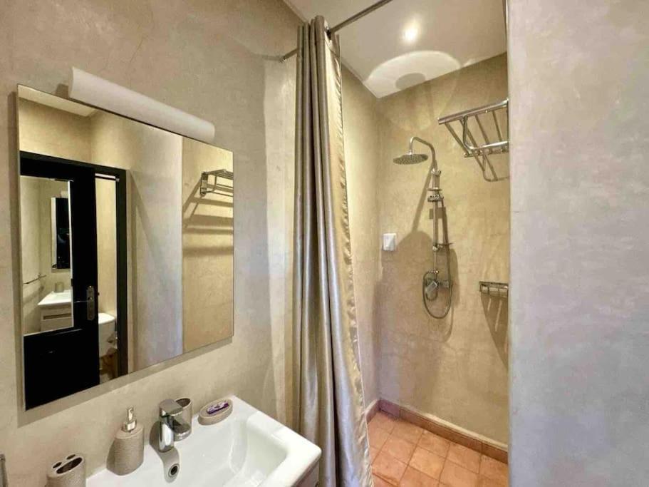 Riad Art De Vivre Avec Jacuzzi Marrakesh Luaran gambar