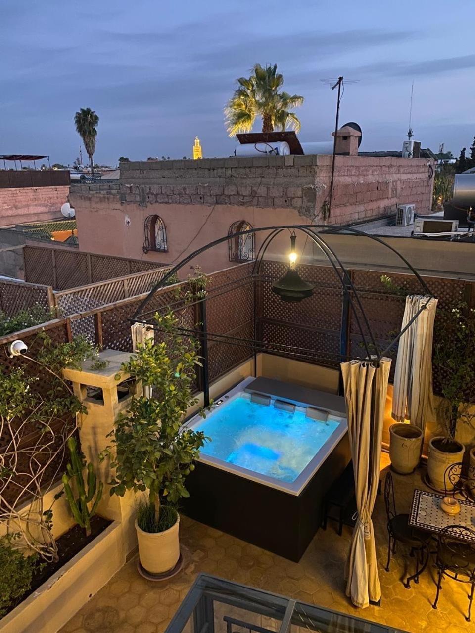 Riad Art De Vivre Avec Jacuzzi Marrakesh Luaran gambar